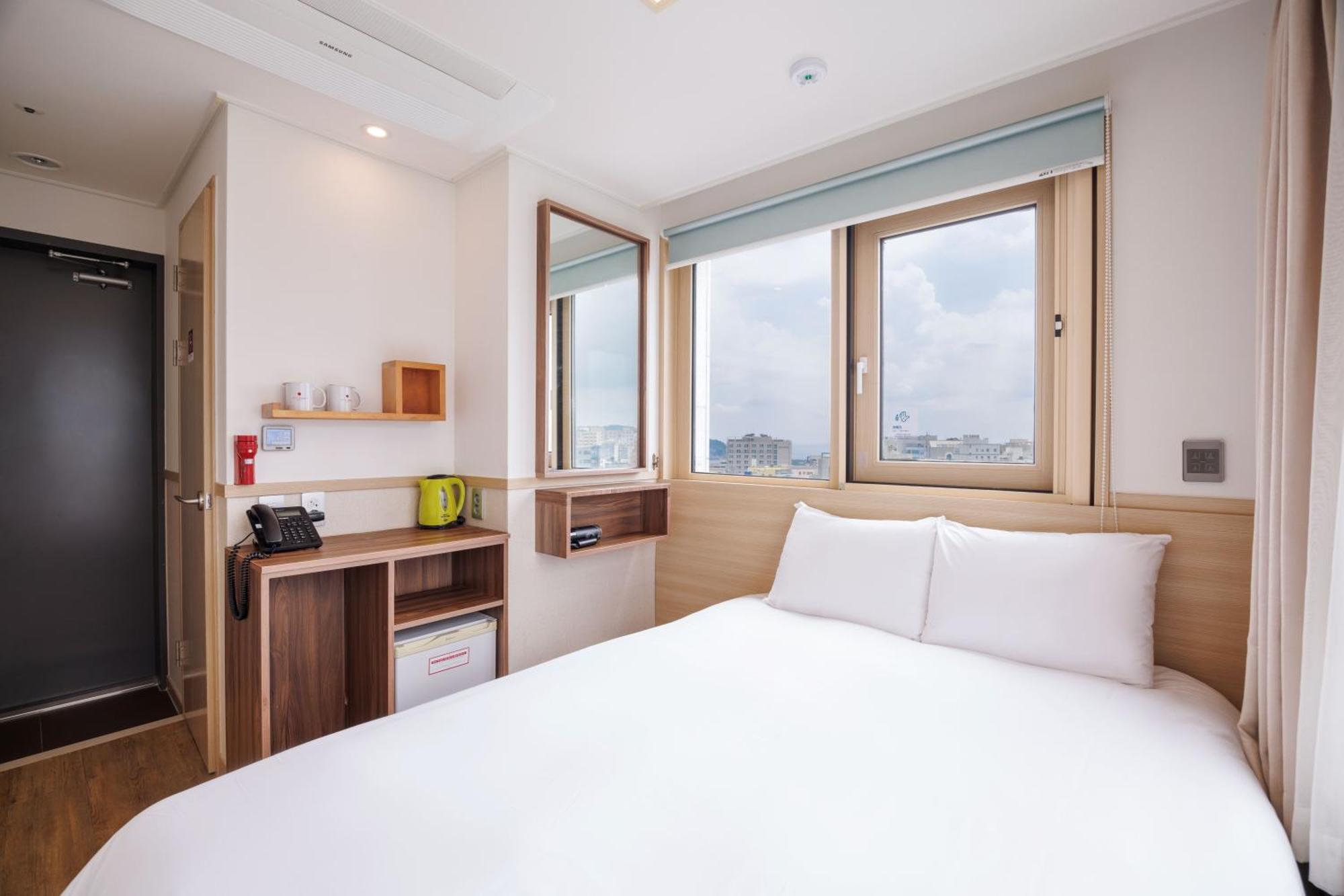 Kenny Stay Jeju Seogwipo Exterior foto